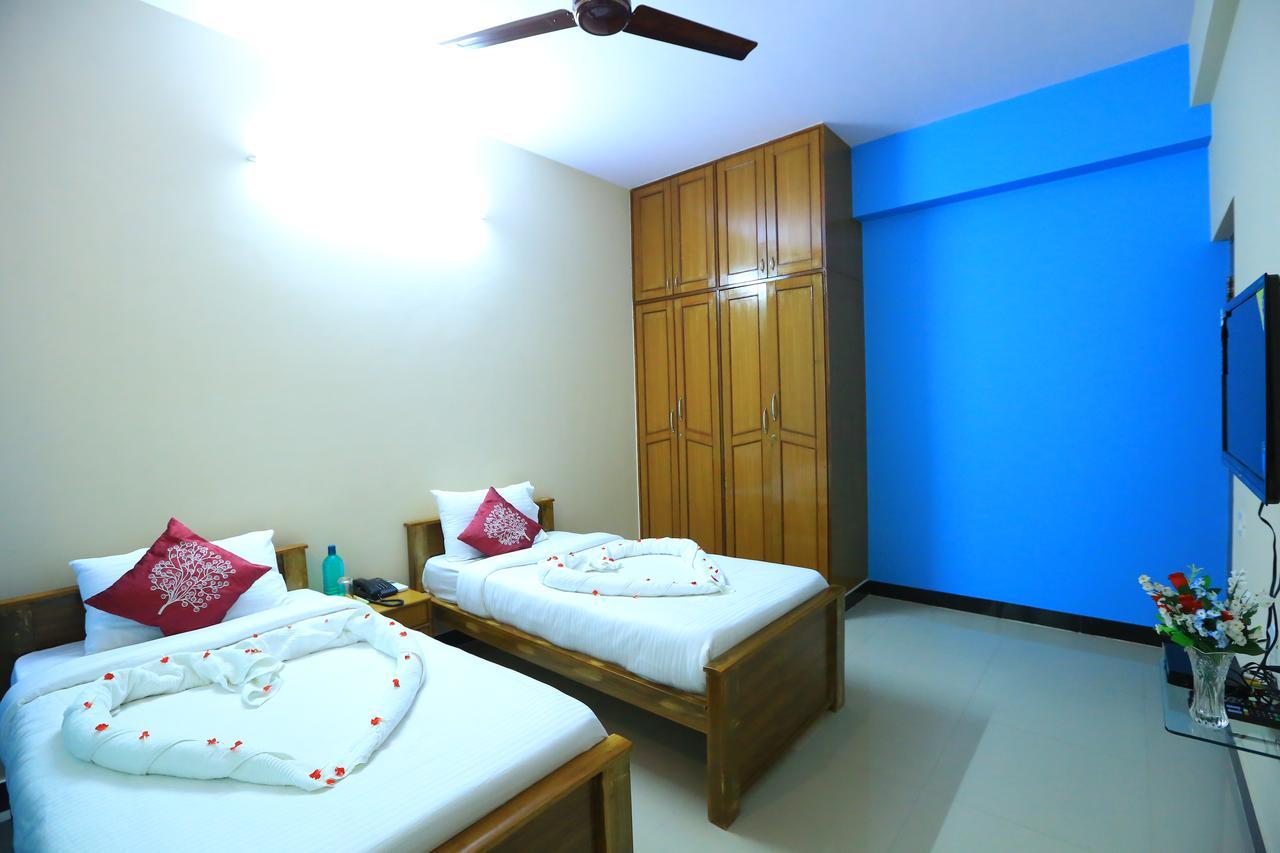 Oyo 2916 Apartment Queens Castle Bangalore Exterior foto