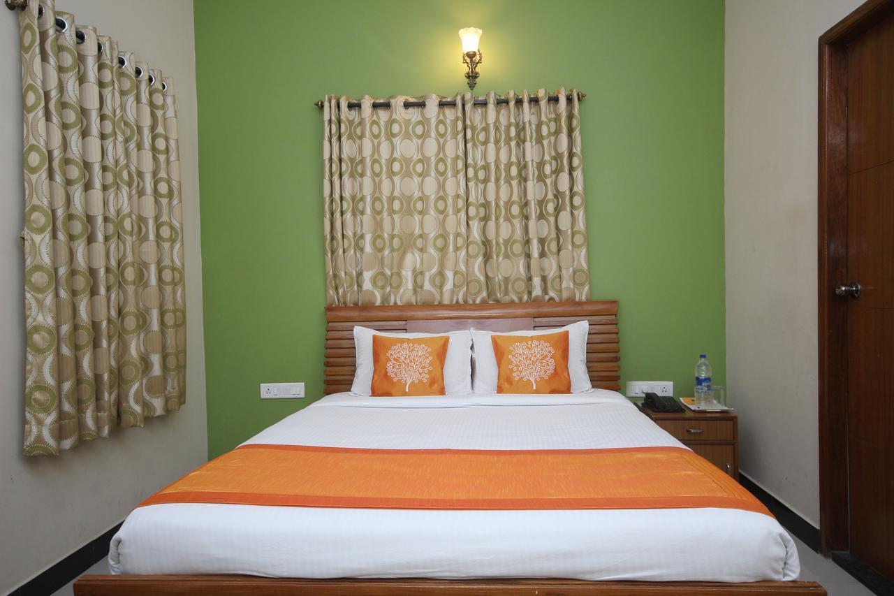 Oyo 2916 Apartment Queens Castle Bangalore Exterior foto