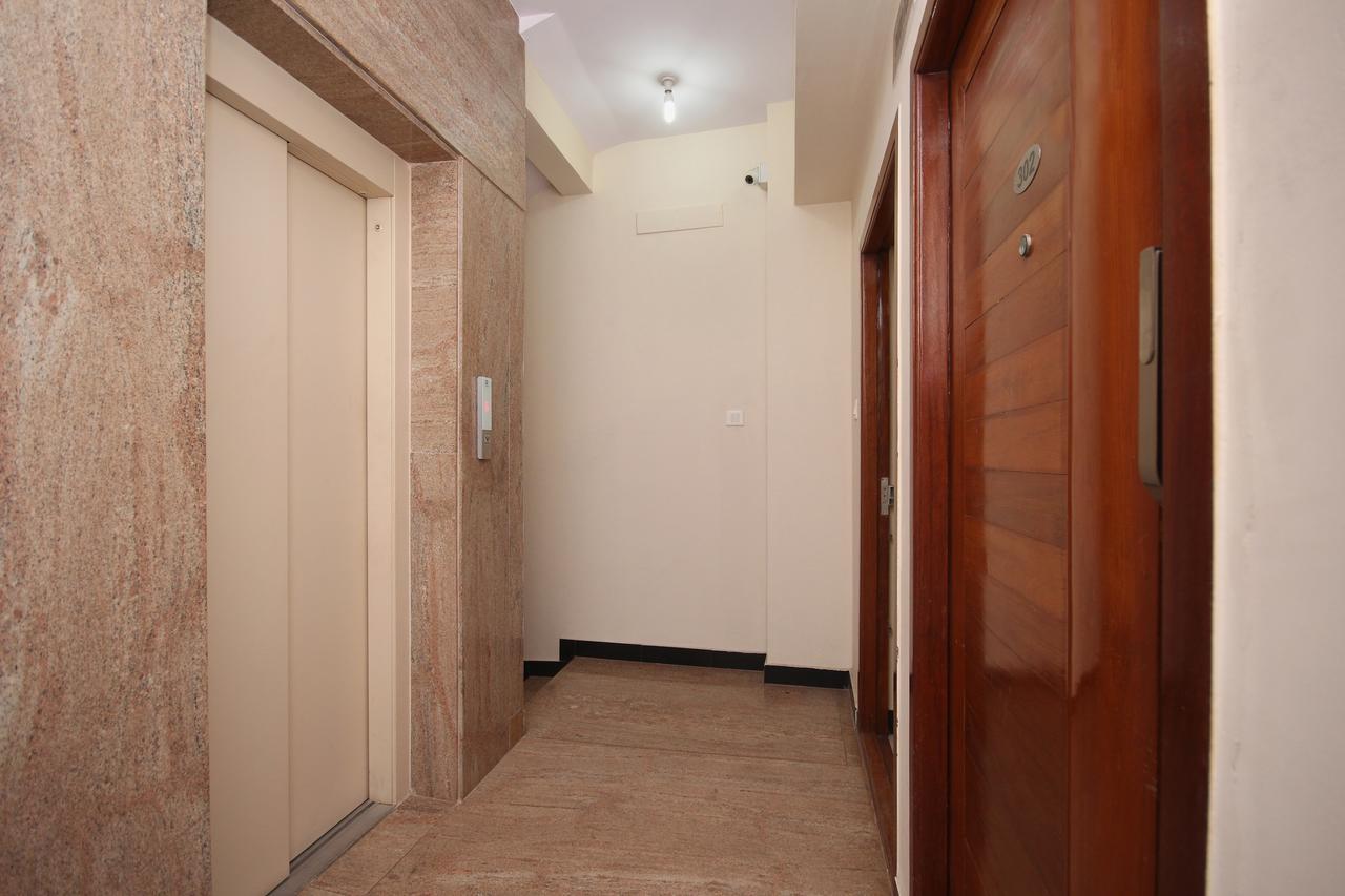Oyo 2916 Apartment Queens Castle Bangalore Exterior foto