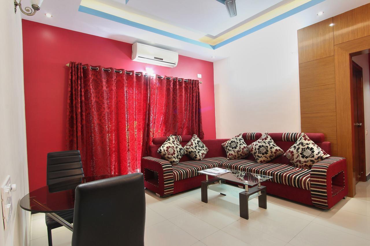 Oyo 2916 Apartment Queens Castle Bangalore Exterior foto