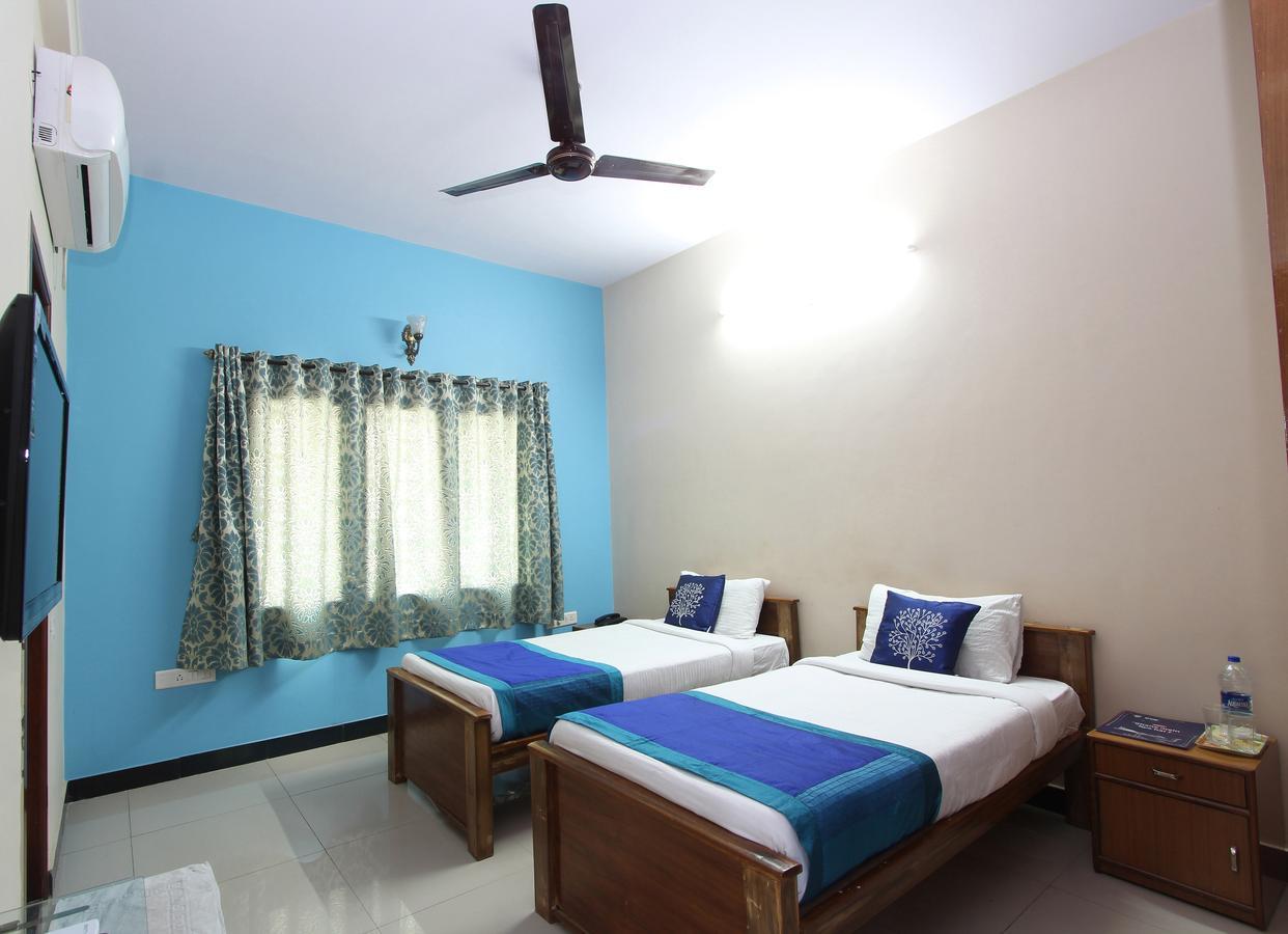Oyo 2916 Apartment Queens Castle Bangalore Exterior foto
